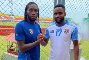 Cédric Bakambu rend un vibrant hommage à Mbokani : « un modèle pour toute une génération »