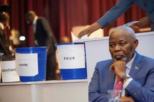 Parlement Show : entre pardon divin et pétition infernale, la session de septembre vire au théâtre politique