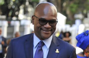 Drame diplomatique à Paris : l’ambassadeur sud-africain Nathi Mthethwa retrouvé mort.