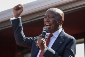 Afrique du Sud : Julius Malema condamné à 5 ans de prison pour usage illégal d’arme à feu lors d’un rassemblement.
