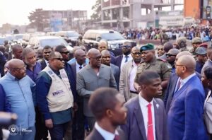 Kinshasa : Félix Tshisekedi salue les avancées de l’assainissement mené par le Service national sur le boulevard Lumumba